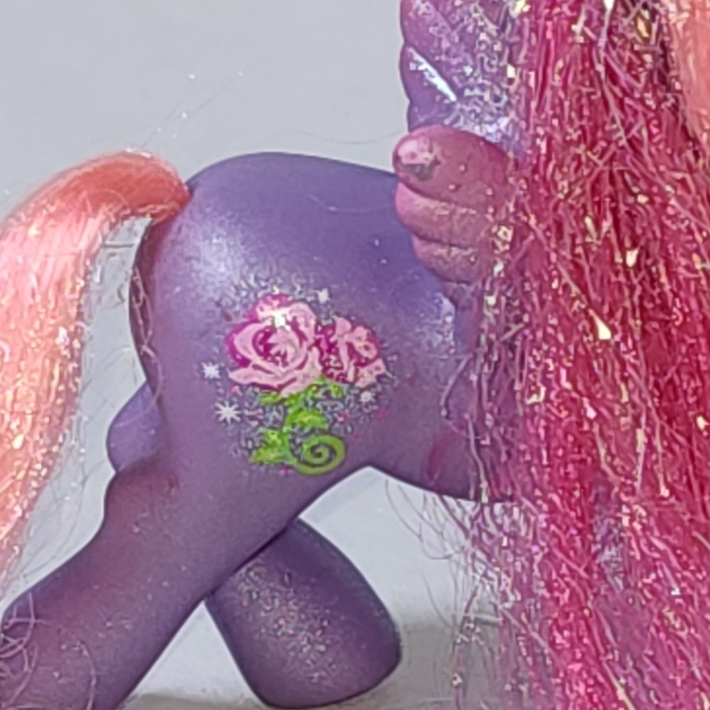 My Little Pony Crystal Princess Pegasus Royal Rose G3 2005 Pony With Comb MLP